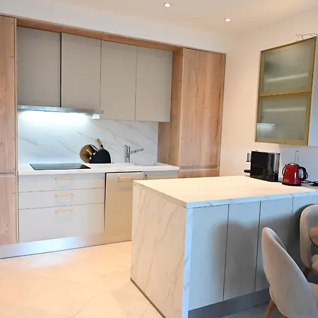 Sunny 2bed Apartamento Olhos de Agua (Albufeira)